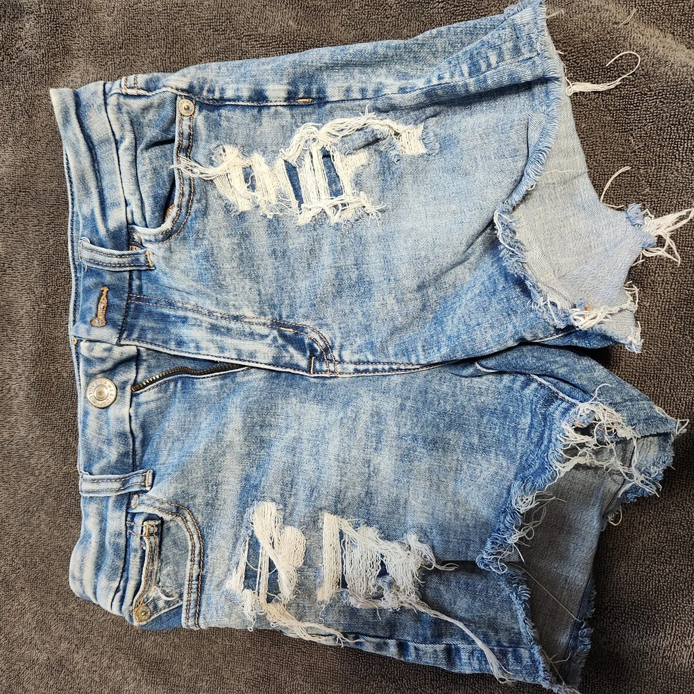 American Eagle Blue Distressed Jean Shorts - Picture 2 of 6